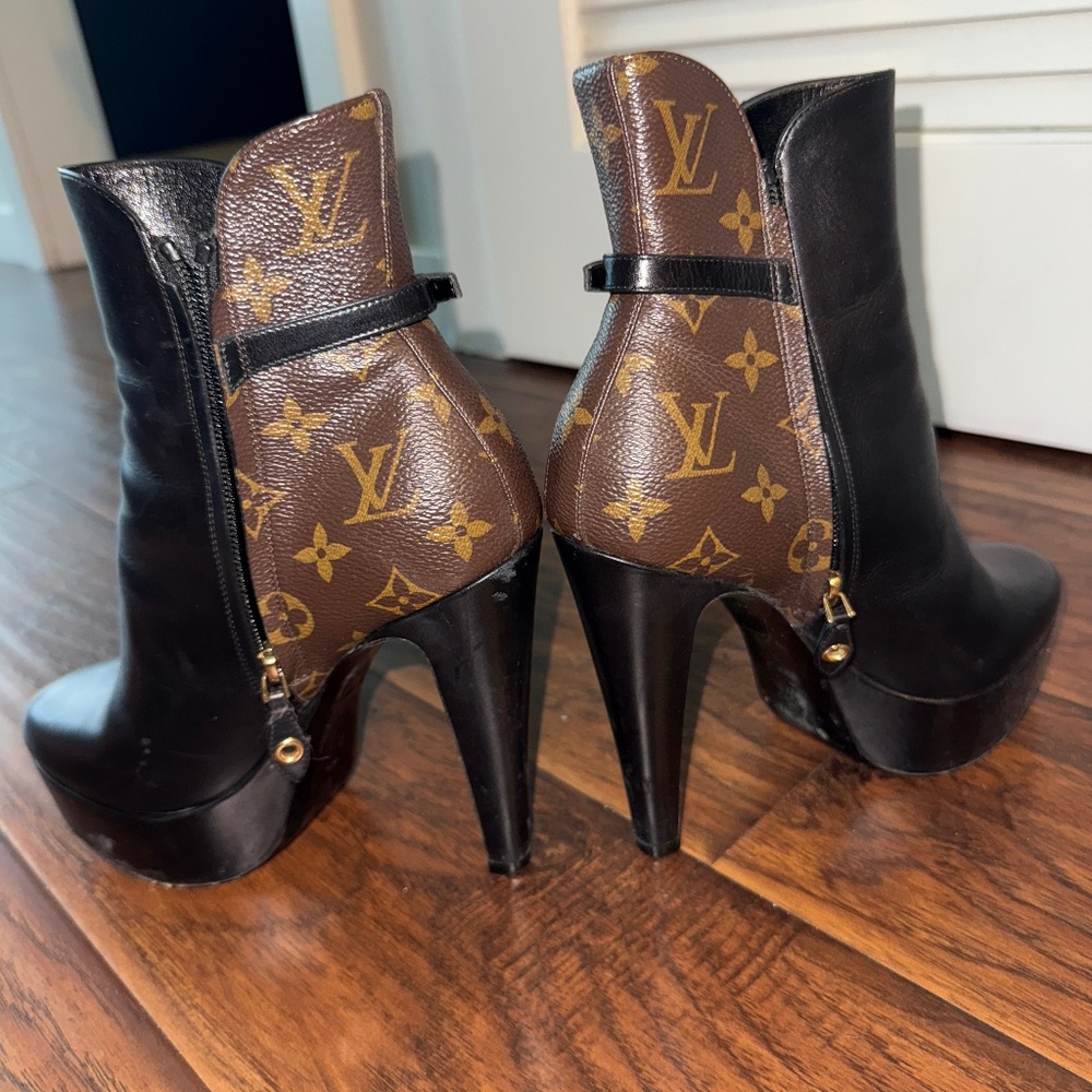 Receipt included Louis Vuitton boots afterglow sz38 - Picture 2 of 8